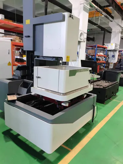 CNC 型彫りワイヤー カット火花放電加工機 Bqy630